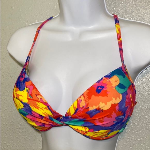 RELLECIGA Floral Bikini Top Swimwear - Picture 6 of 6